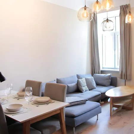 Luxury Renovated - 600 Mbit - 64 M2 - 65 Inch Tv Apartment Riga Exterior photo