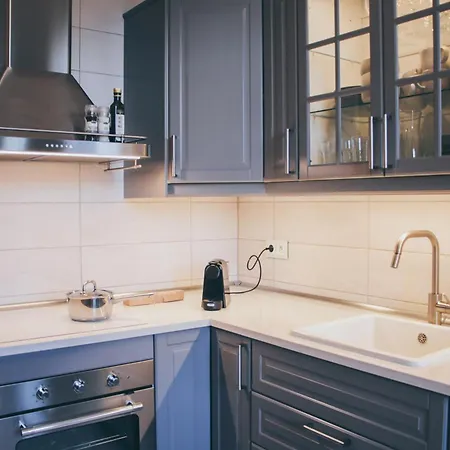 Luxury Renovated - 600 Mbit - 64 M2 - 65 Inch Tv Apartment Riga Exterior photo