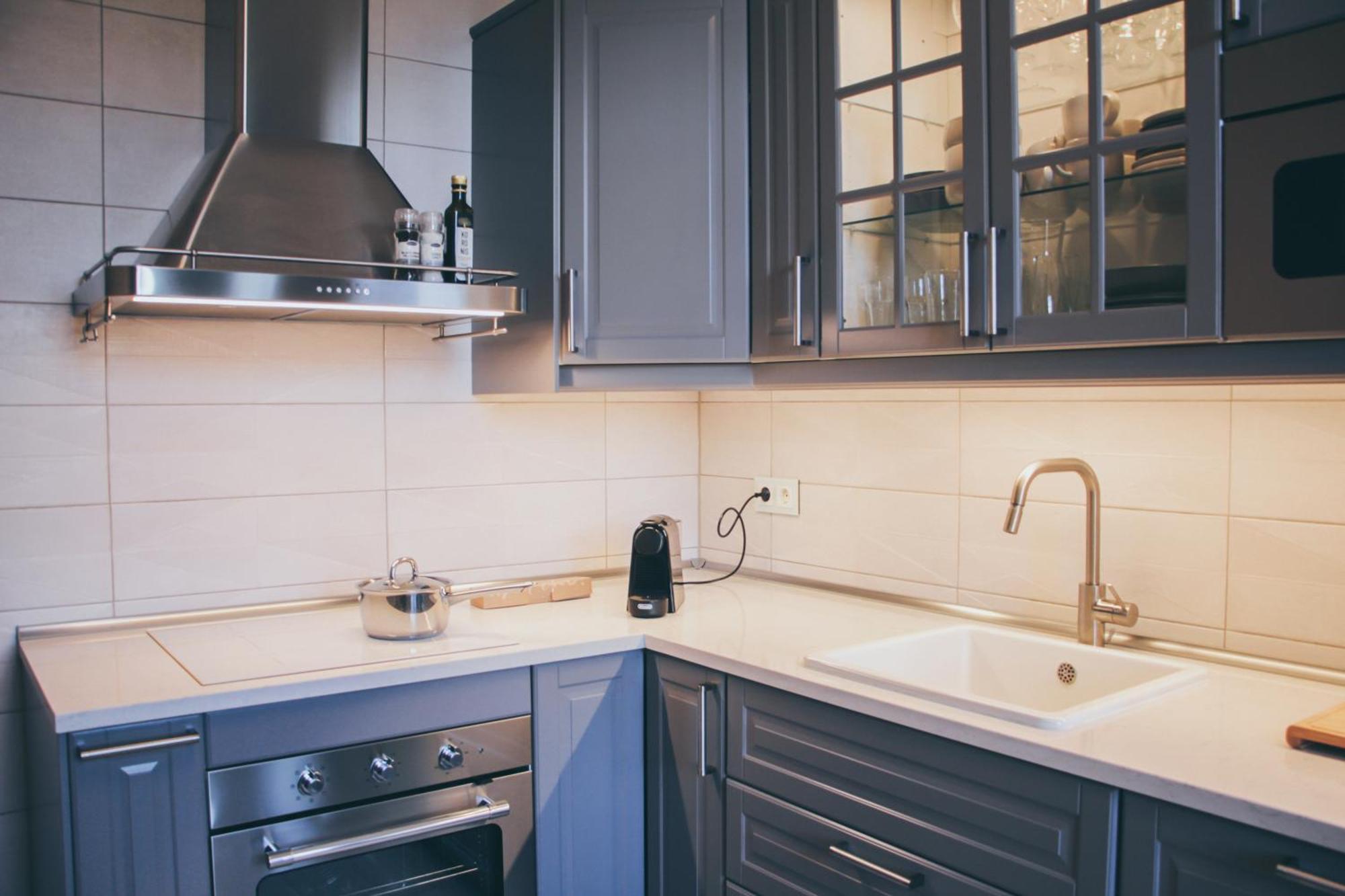 Luxury Renovated - 600 Mbit - 64 M2 - 65 Inch Tv Apartment *